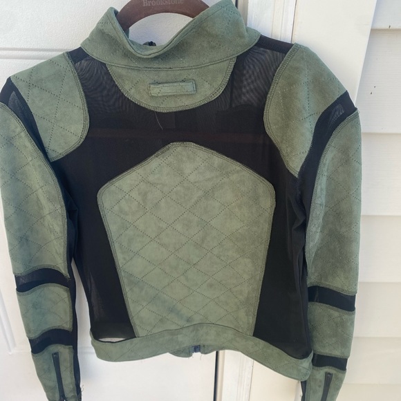 Electric yoga jacket - Picture 6 of 6